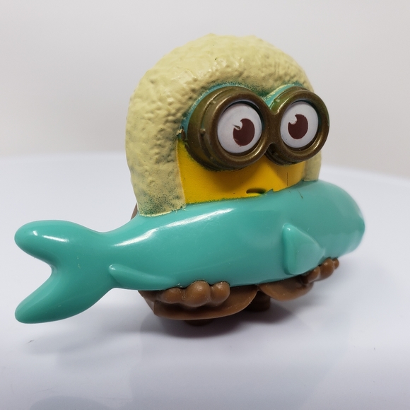 Minions Ice Fishing Dave McDonald's Happy Meal Toy Figure - Picture 8 of 12